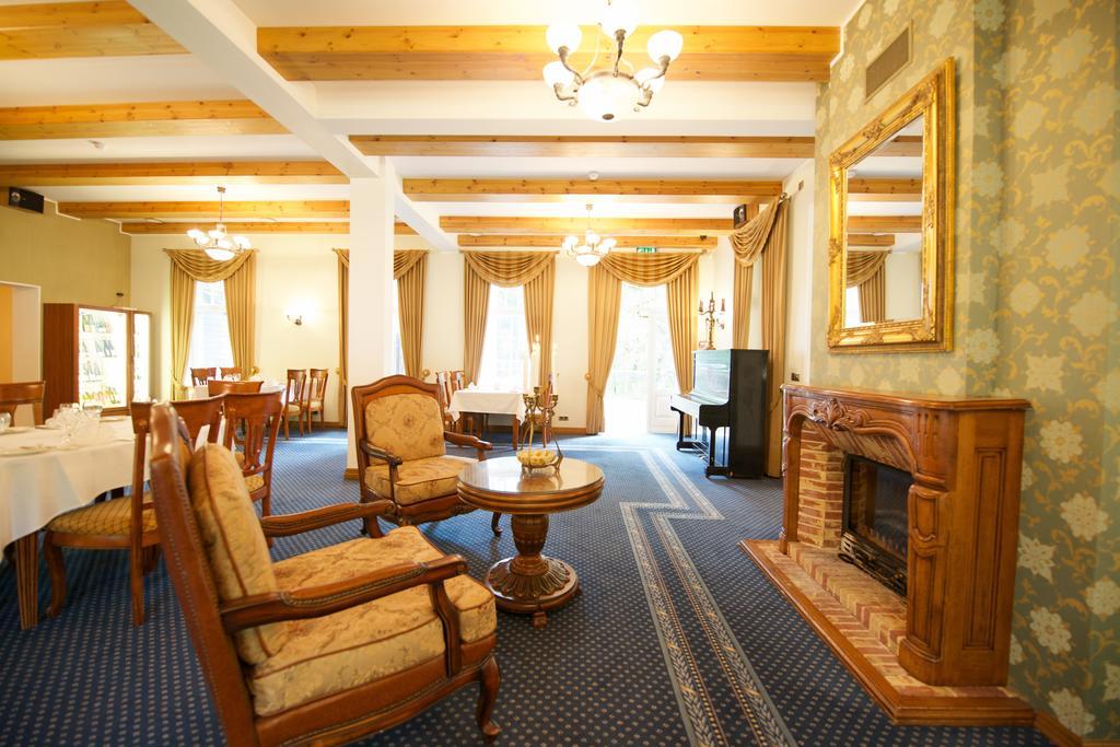 Villa Hotel Theresa Rakvere Eksteriør bilde