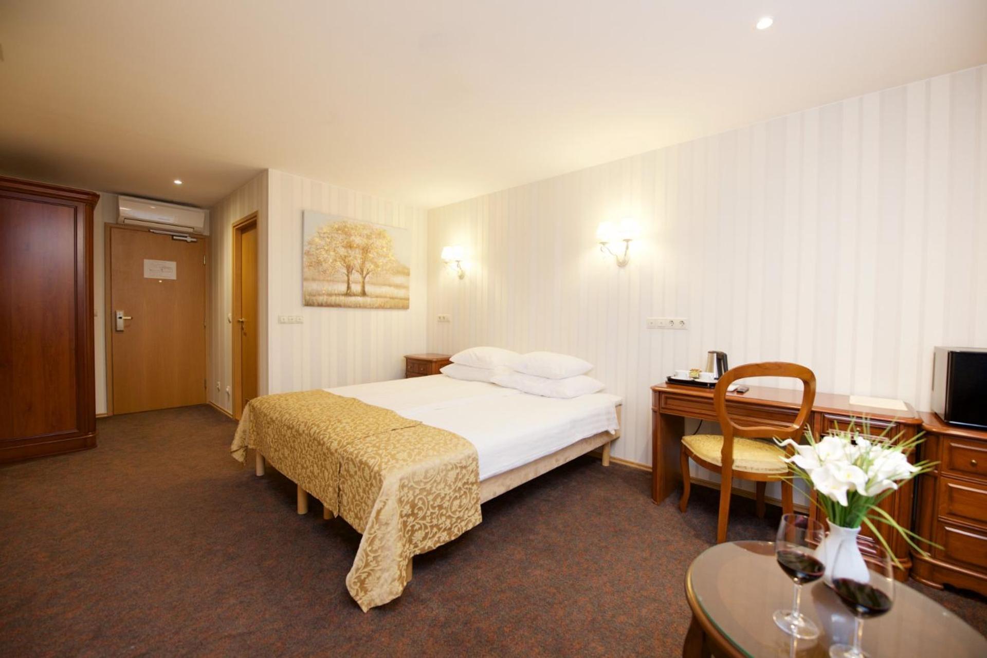 Villa Hotel Theresa Rakvere Eksteriør bilde